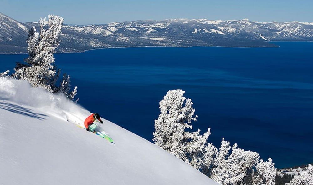 Bally'S Lake Tahoe Casino Resort Stateline Exterior photo